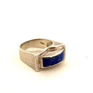 925 Sterling silver and Lapis Lazuli vintage ring